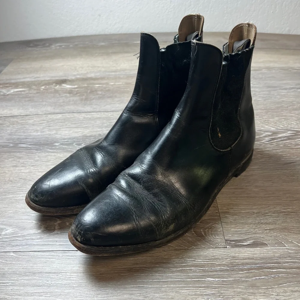 Vintage Chelsea Boots Men 9 Black Leather Almond Toe Pull On Classic EB2220LB